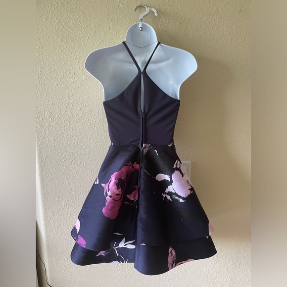 Speechless Purple Floral Peplum Layered NWOT Cut Out Design Halter Dress. Size 1 - Picture 6 of 11